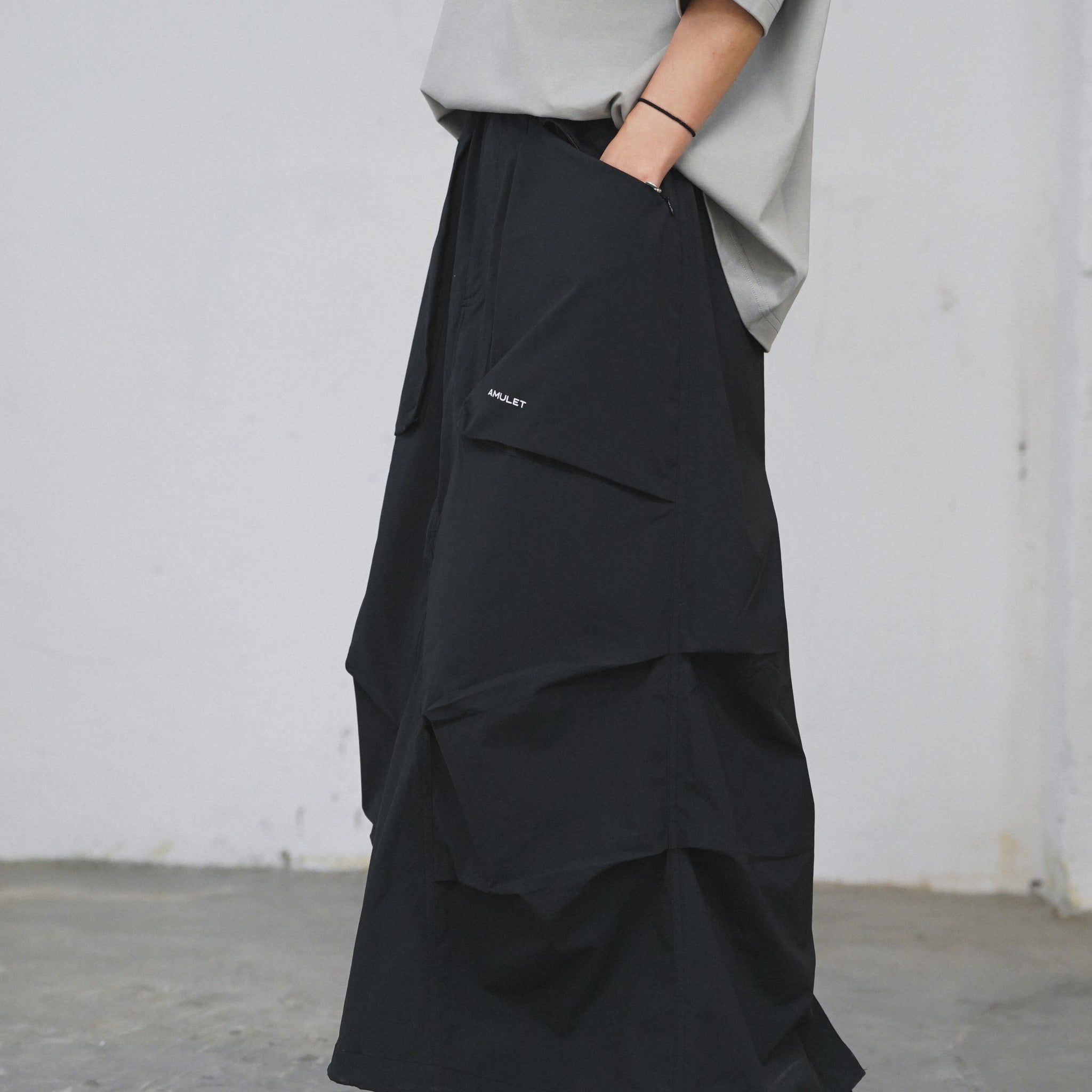 AMULET WORKER SKIRT BLACK