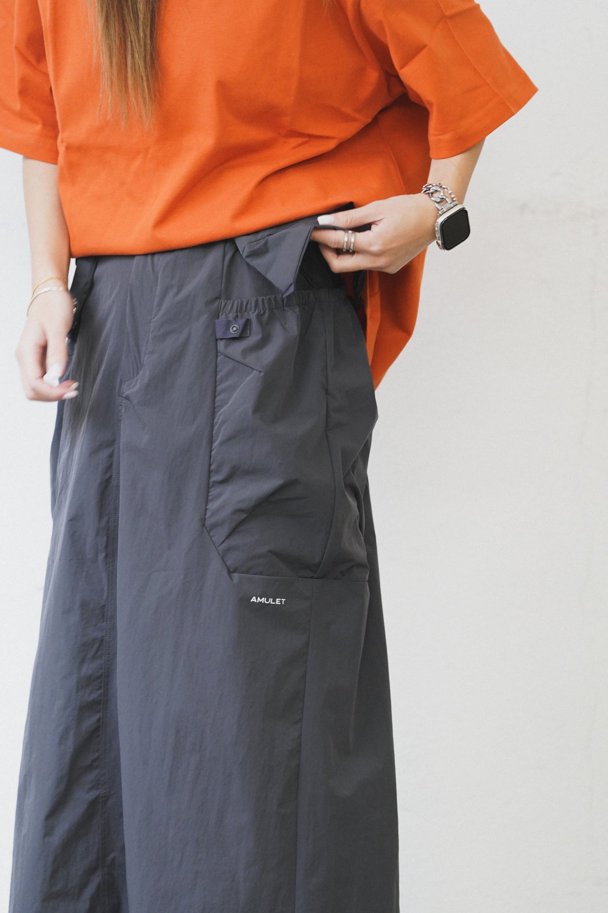 AMULET SIDE 3D POCKET SKIRT GREY