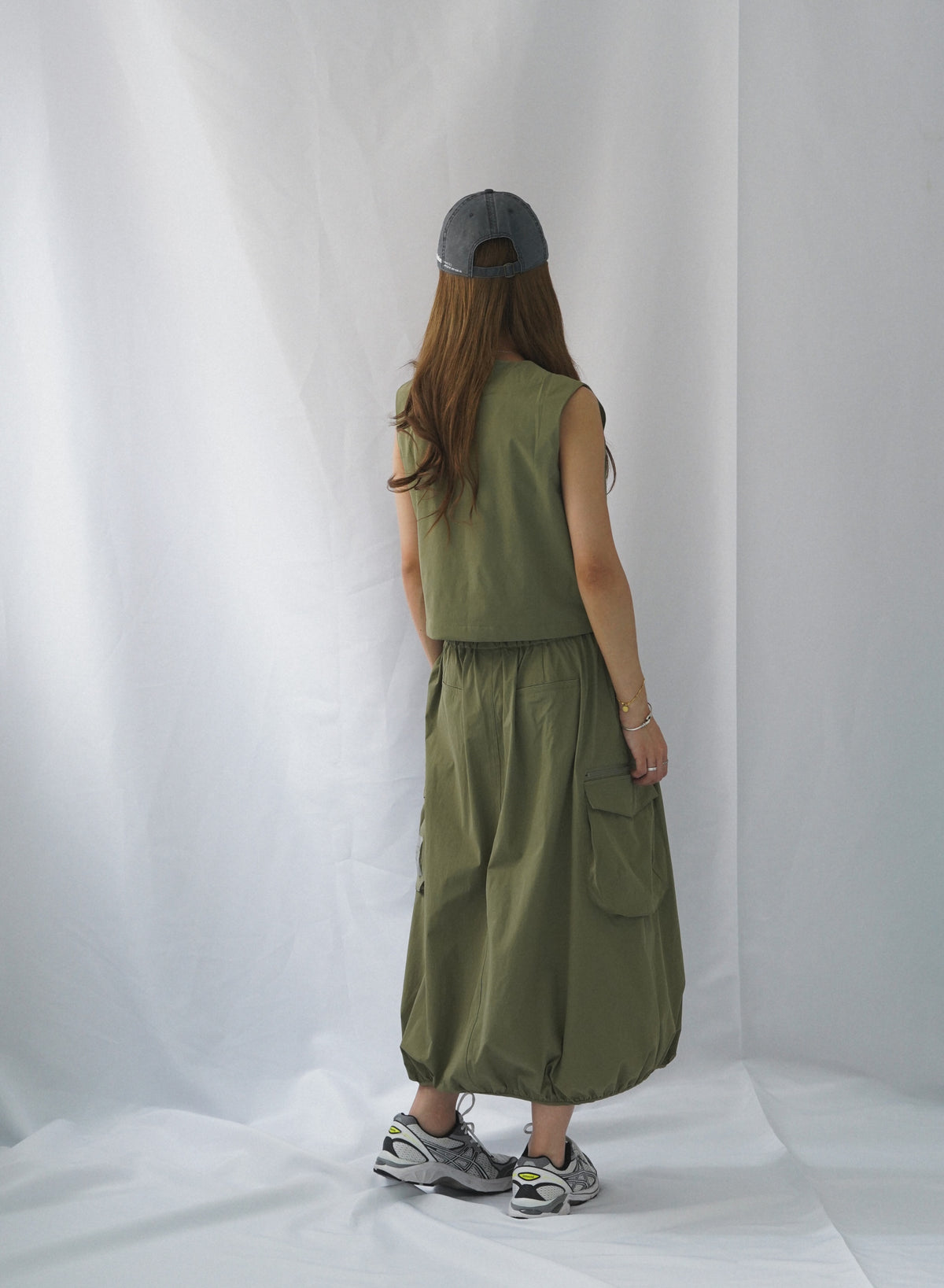 AMULET W TECH TANK TOP 2.0 / OLIVE