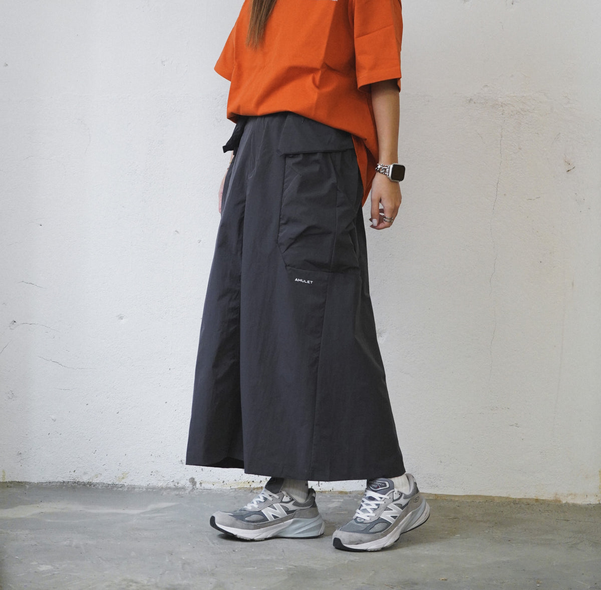 AMULET SIDE 3D POCKET SKIRT GREY