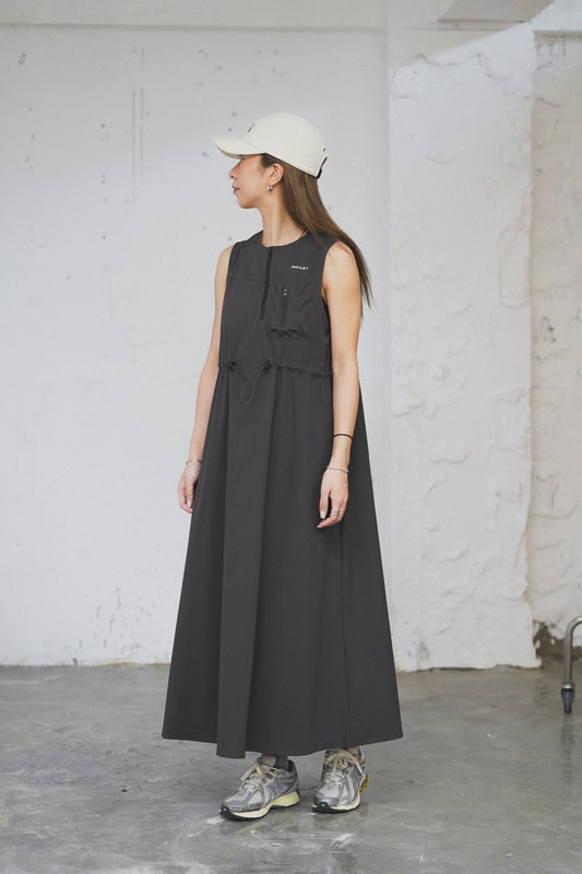 AMULET TECH POCKET DRESS GREY