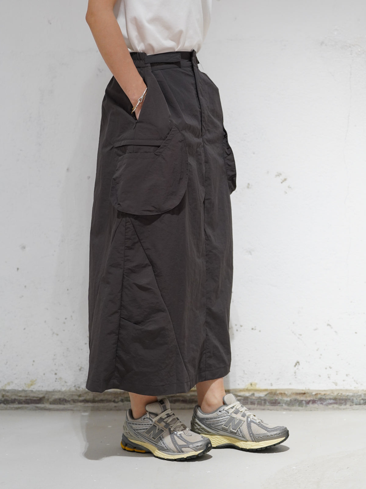 AMULET ROUND BAG SKIRT / GREY
