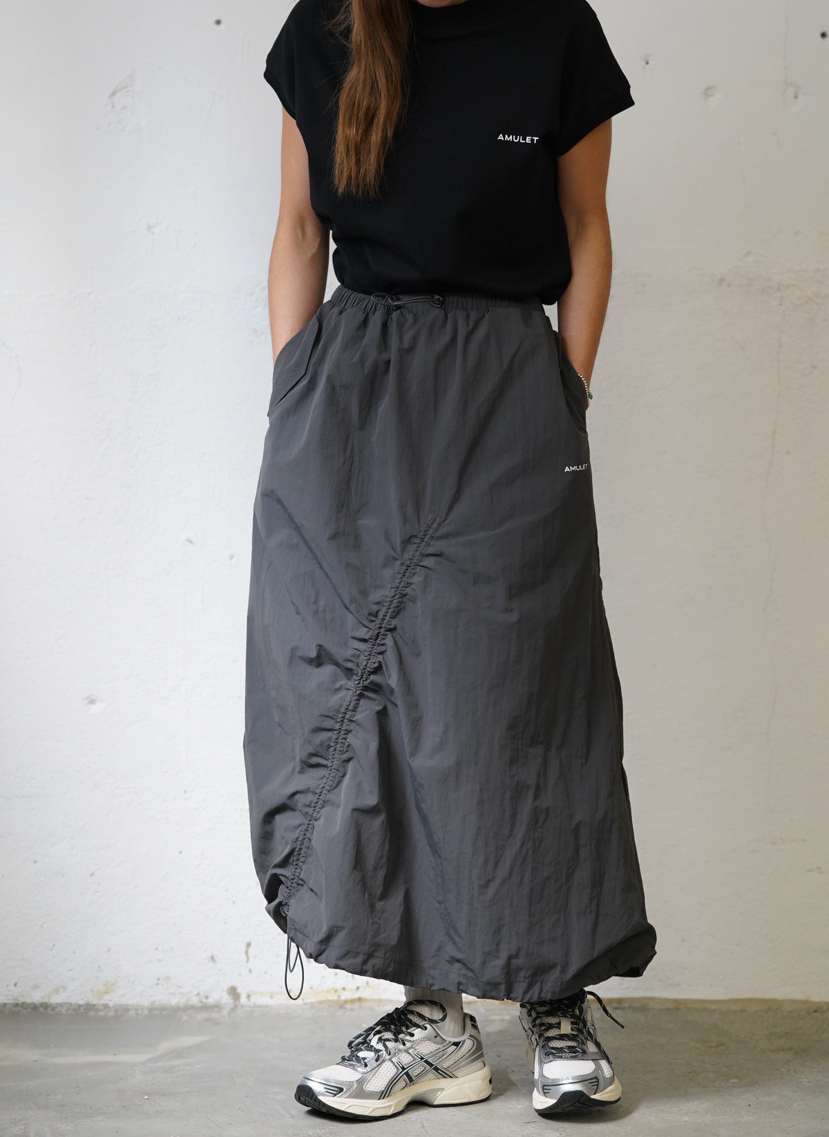 AMULET SLASH SKIRT GREY