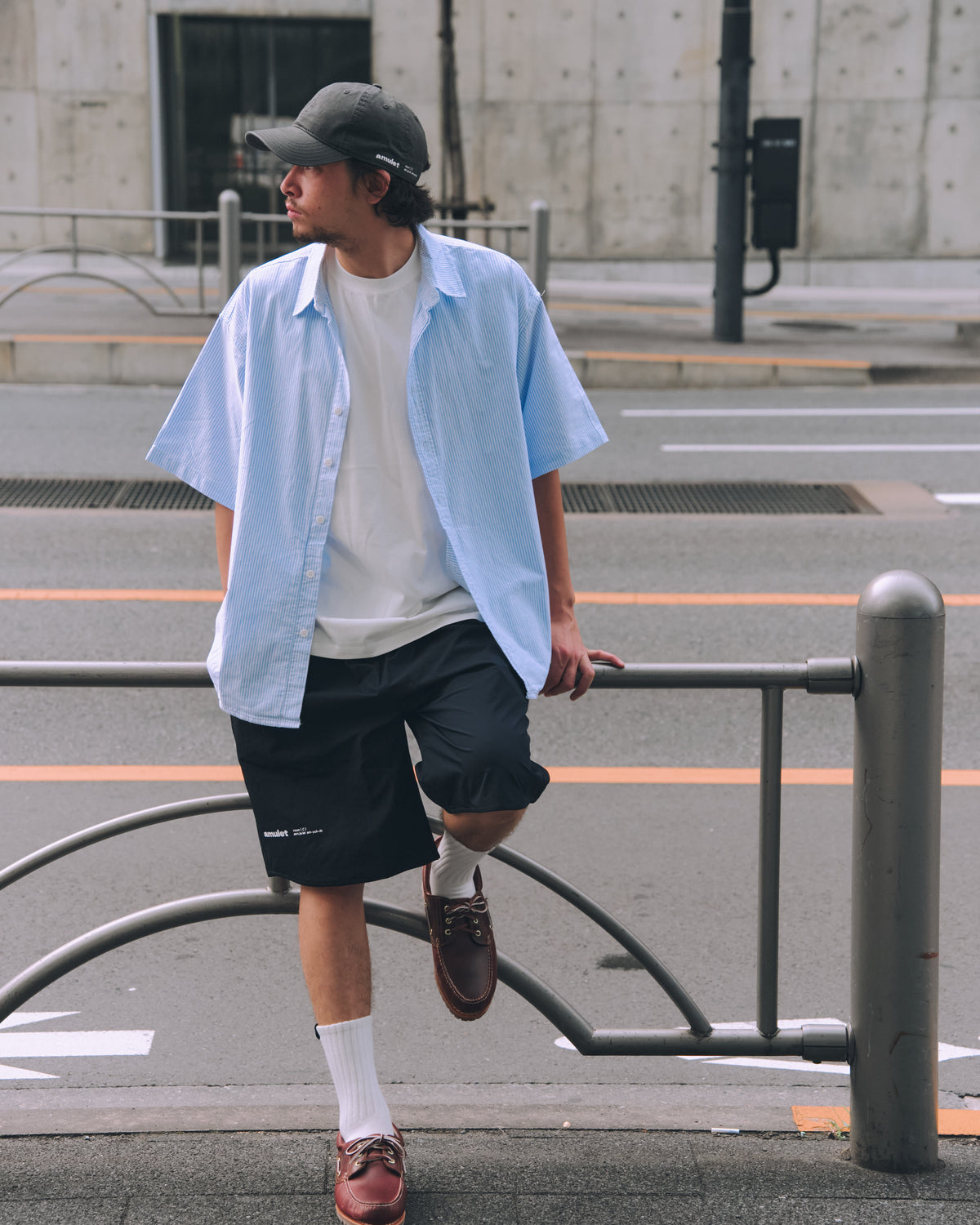 AMULET BASIC SHORTS / NAVY