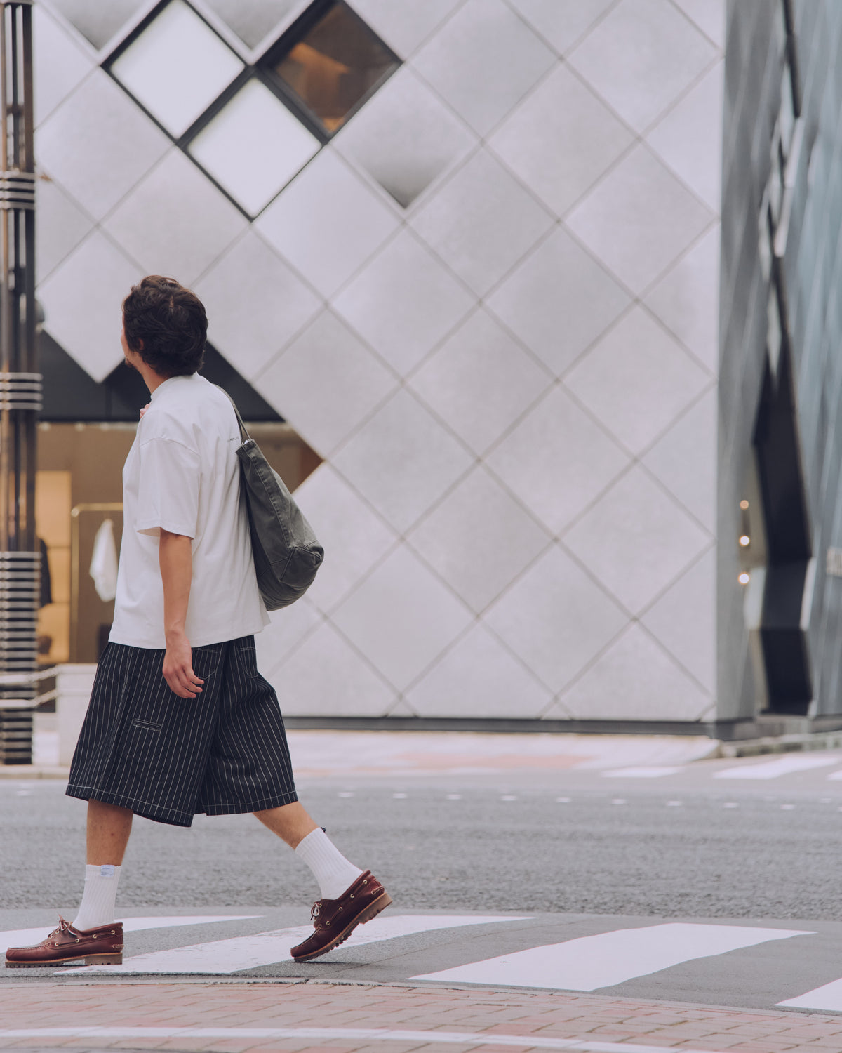 AMULET SIGNATURES SHORTS / DENIM