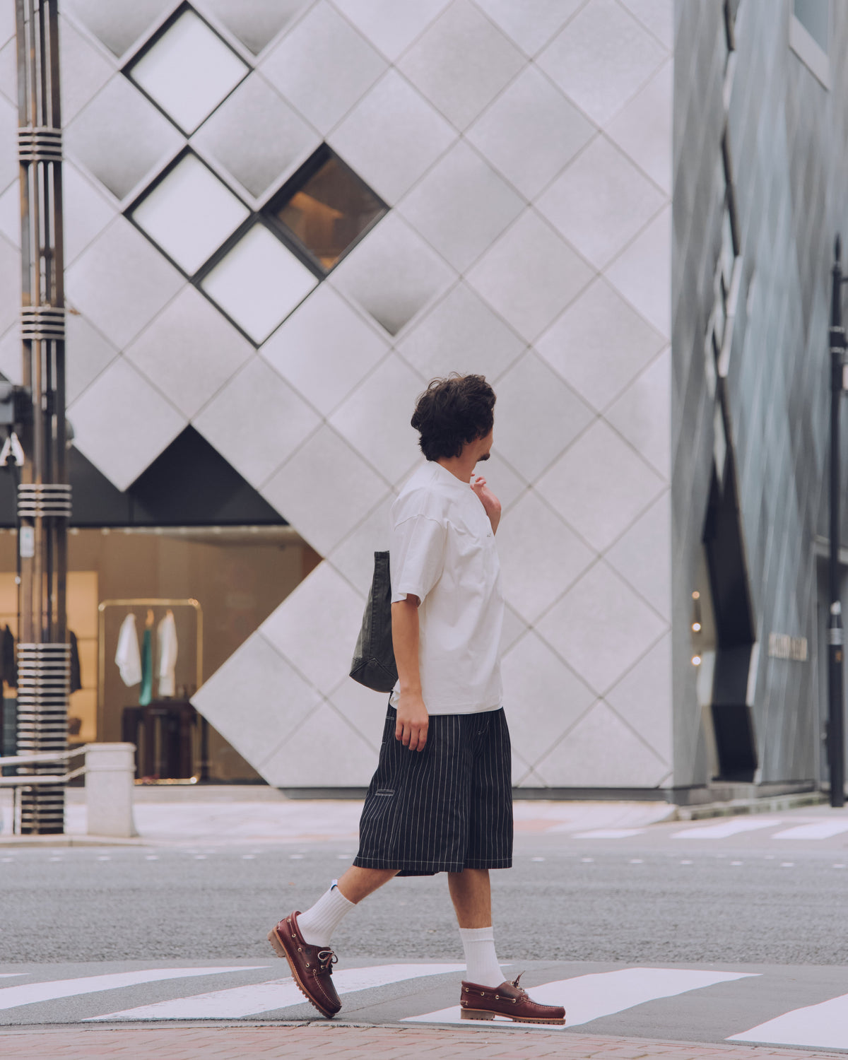 AMULET SIGNATURES SHORTS / DENIM