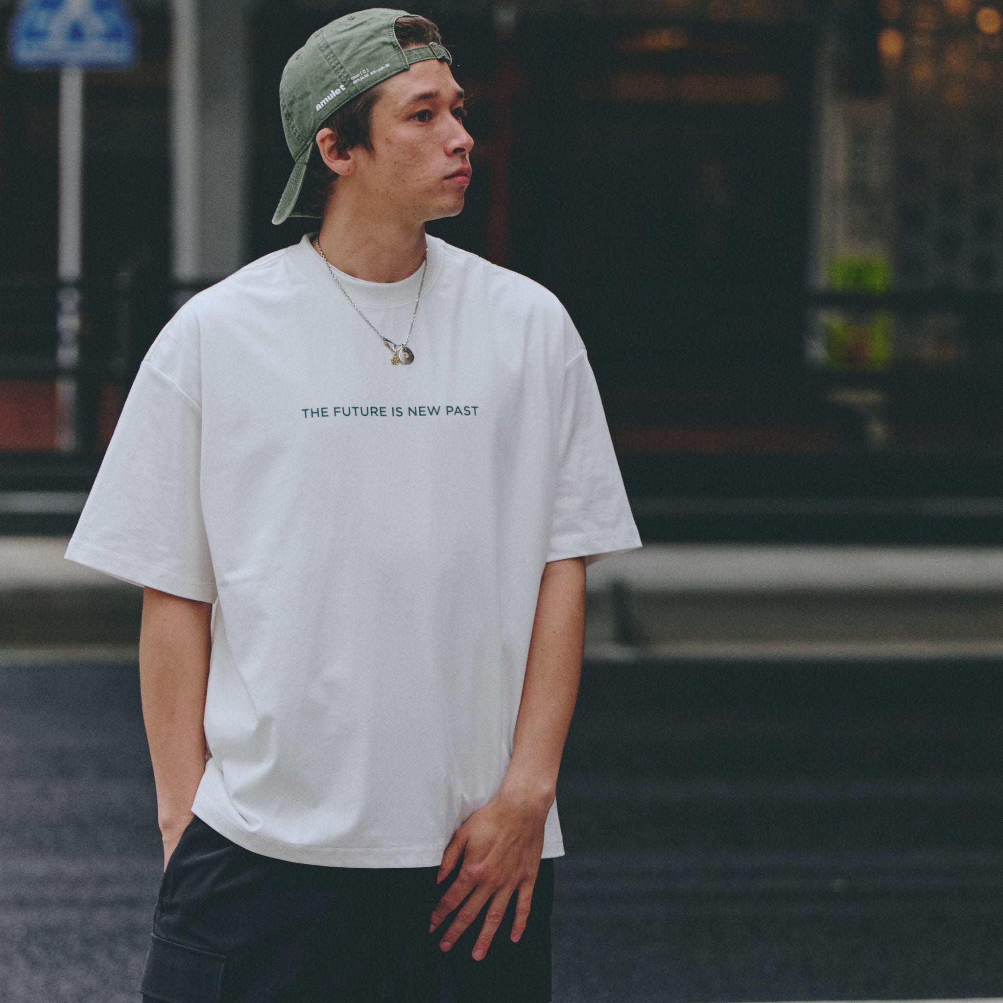 AMULET THE FUTURE IS NEW PAST TEE WHITE