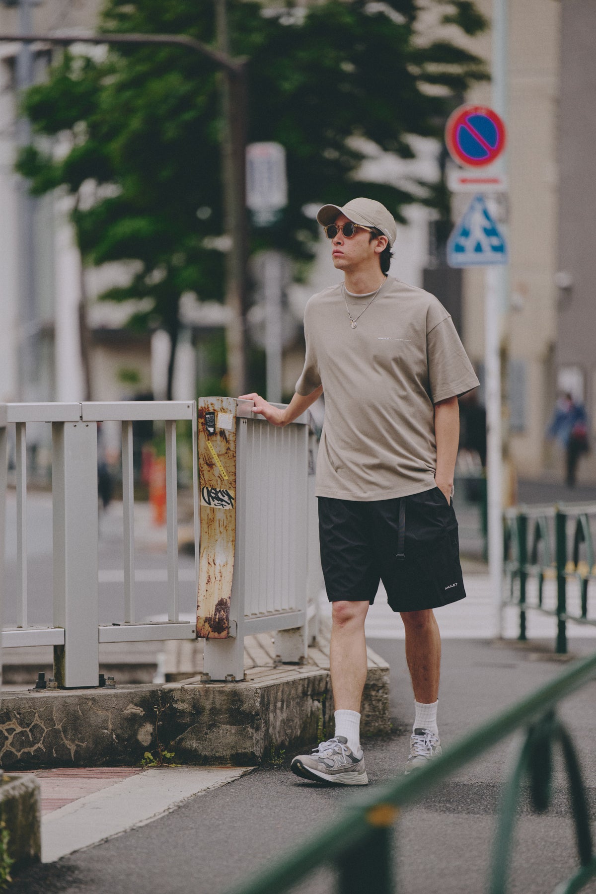 AMULET EASY POCKET SHORTS / BEIGE
