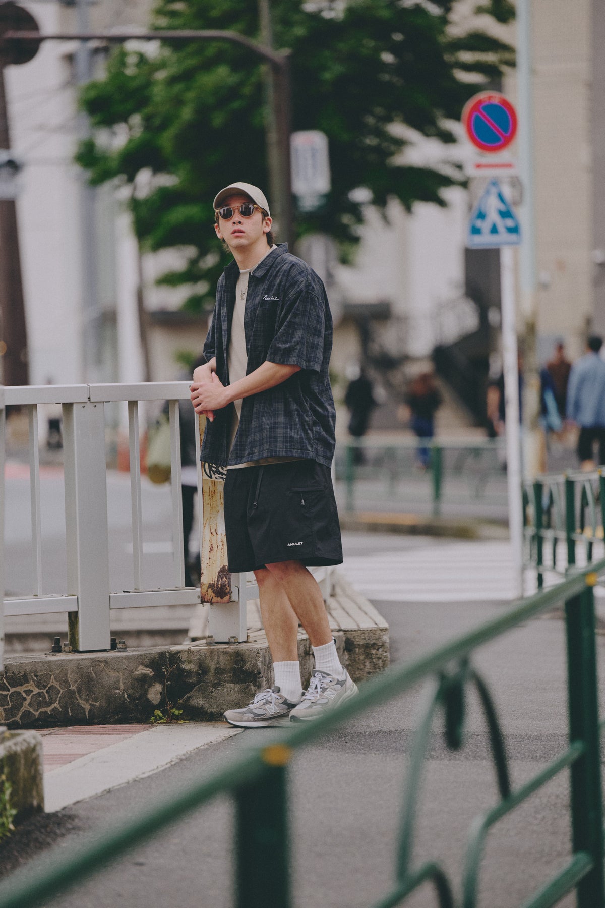 AMULET EASY POCKET SHORTS / BEIGE