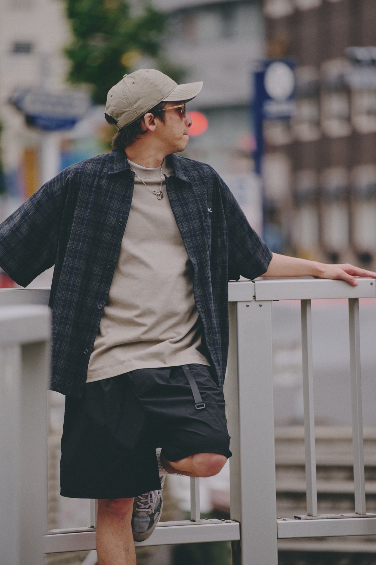 AMULET EASY POCKET SHORTS / BEIGE