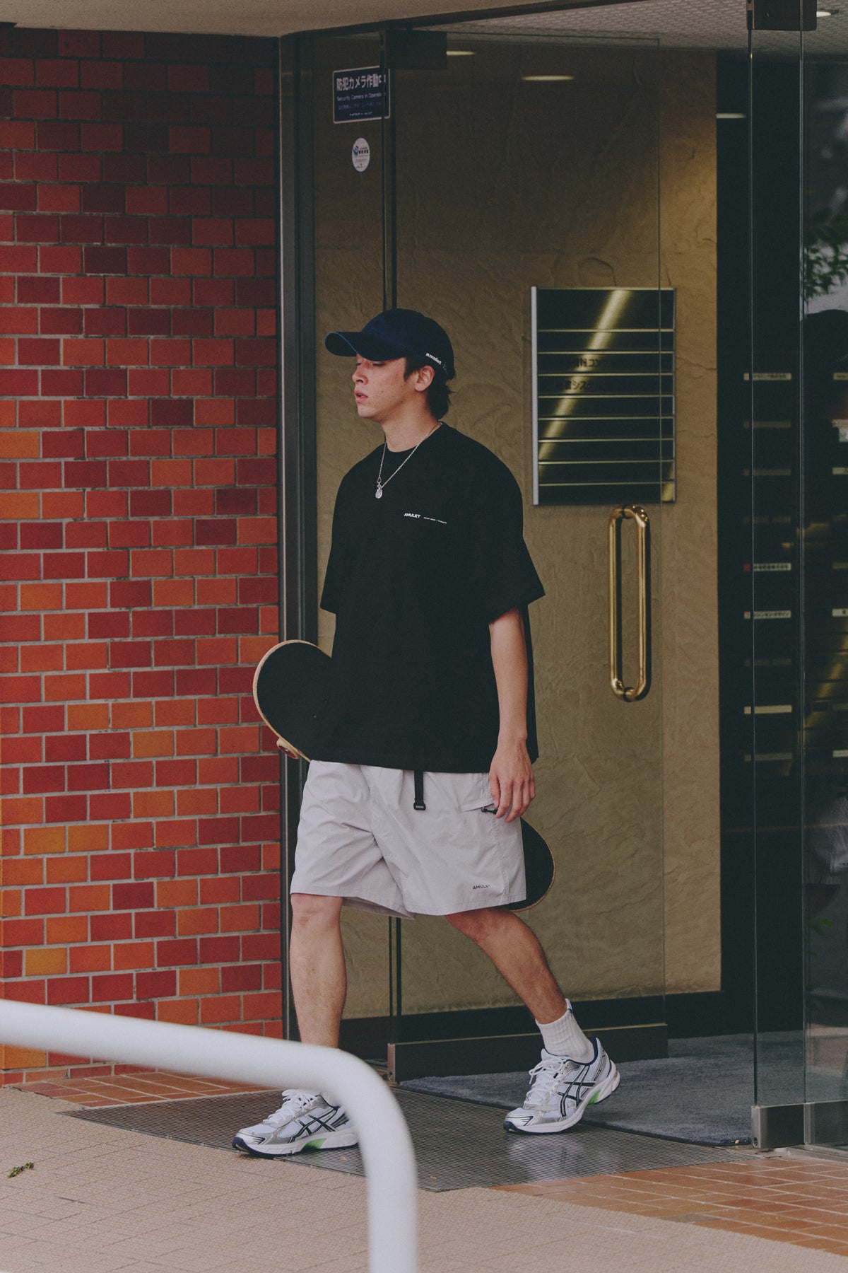 AMULET BASIC TEE/ BLACK