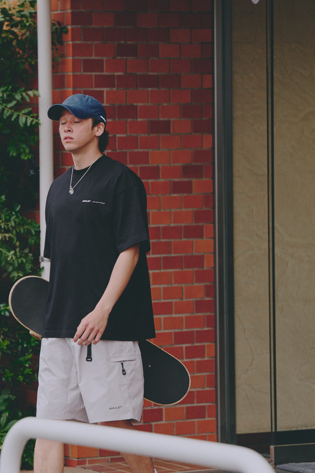 AMULET BASIC TEE/ BLACK
