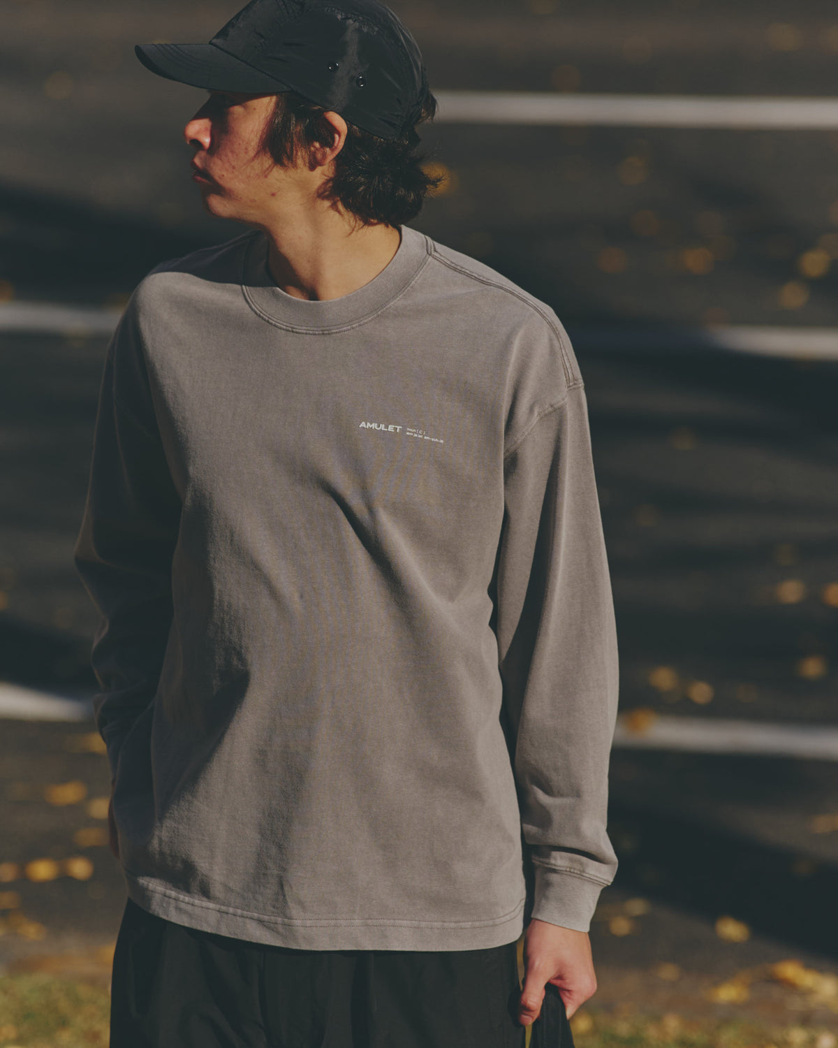 AMULET ESSENTIAL TEE LS / WASHED LT GREY