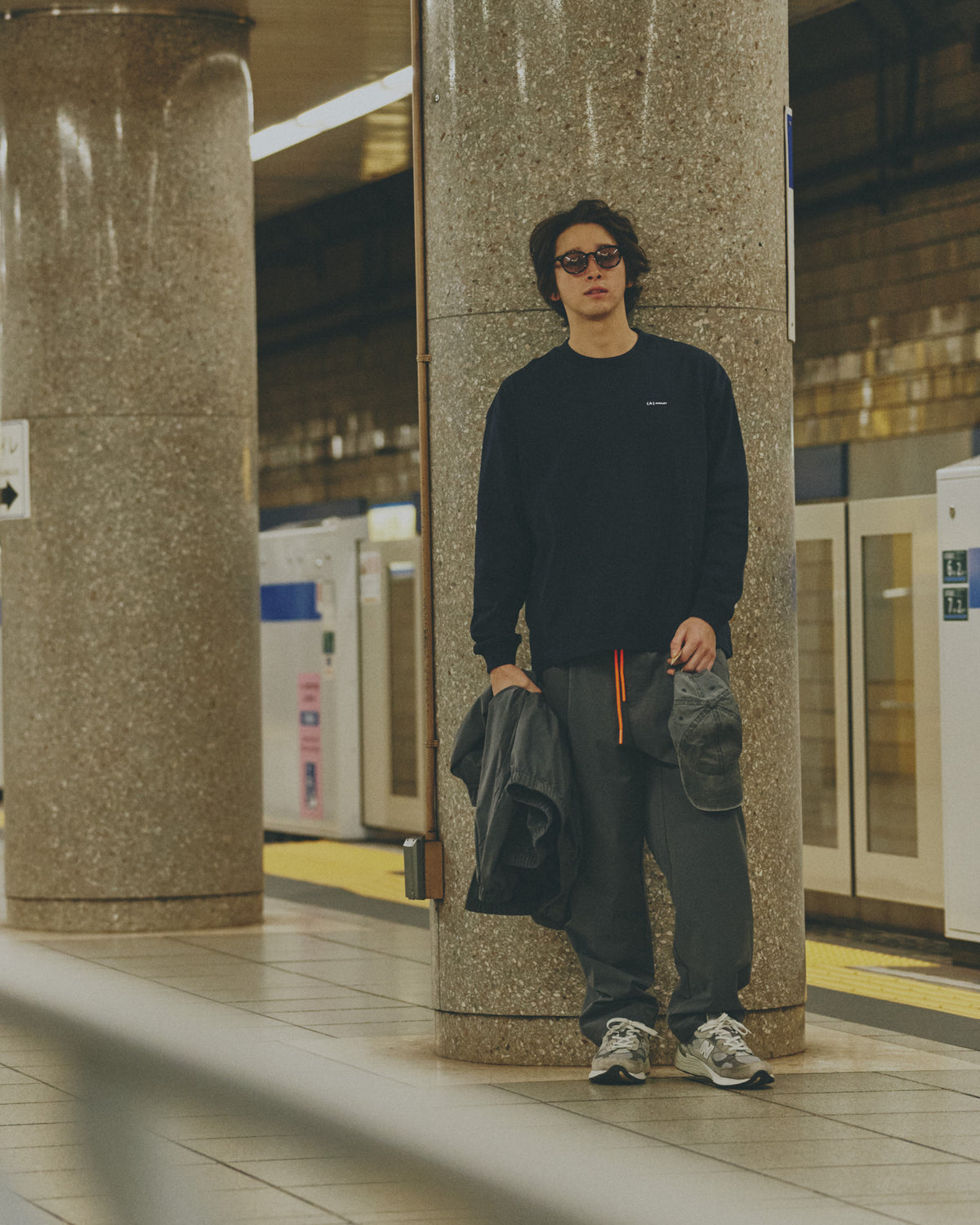 AMULET BASIC TEE LS / NAVY
