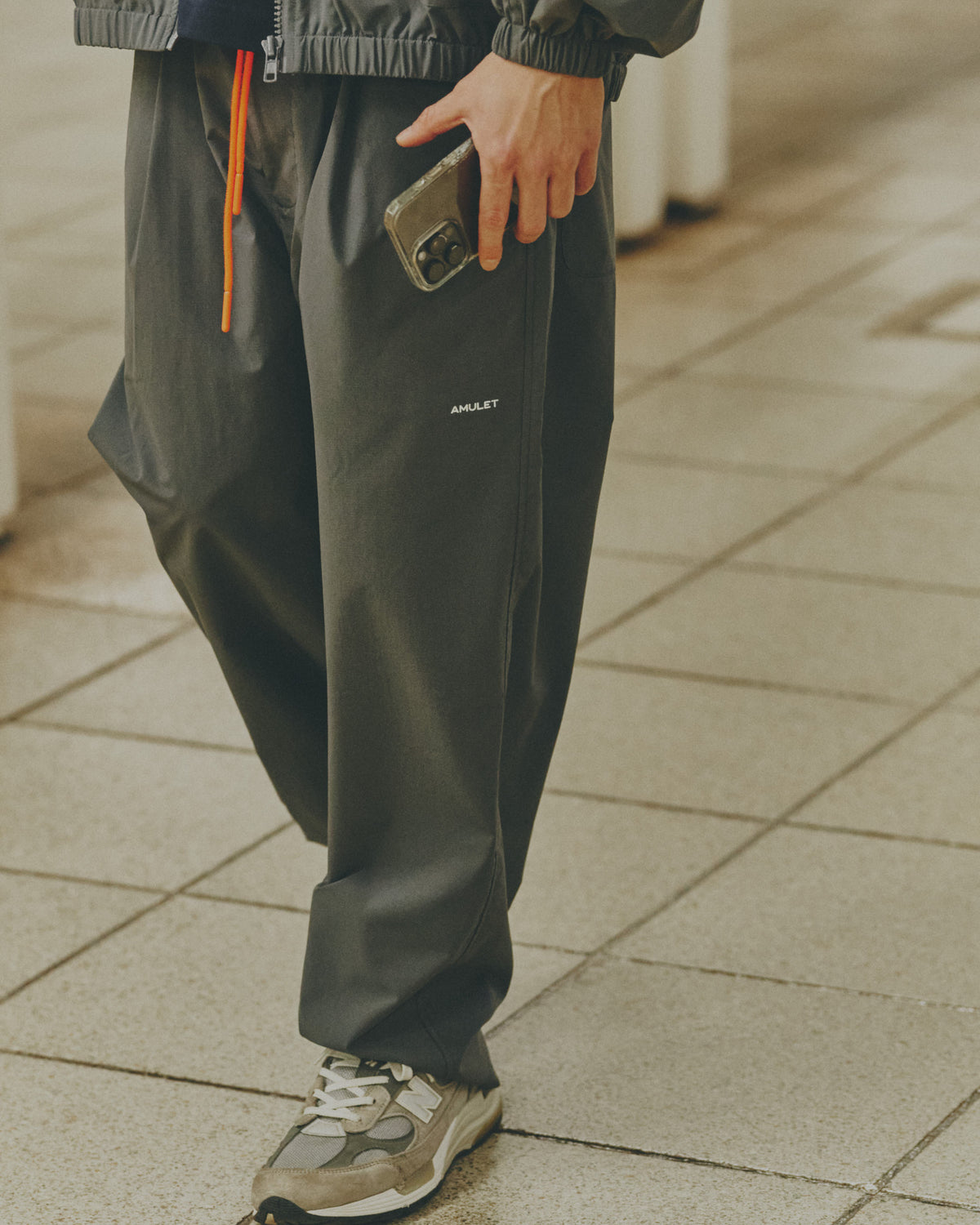 AMULET EASY CHINO / GREY