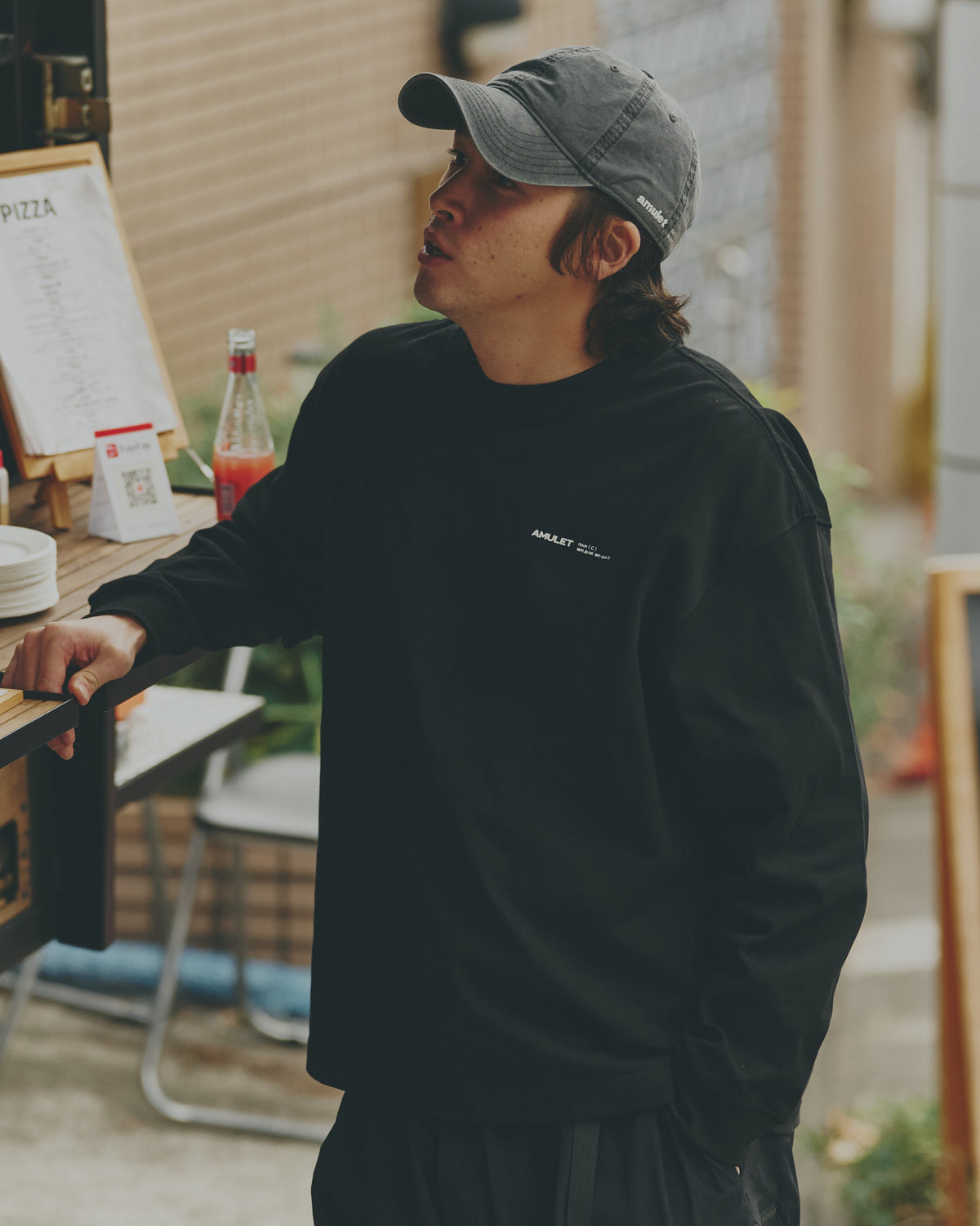 AMULET ESSENTIAL TEE LS / BLACK