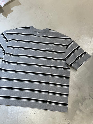 AMULET LOGO STRIPE TEE/ OATMEAL