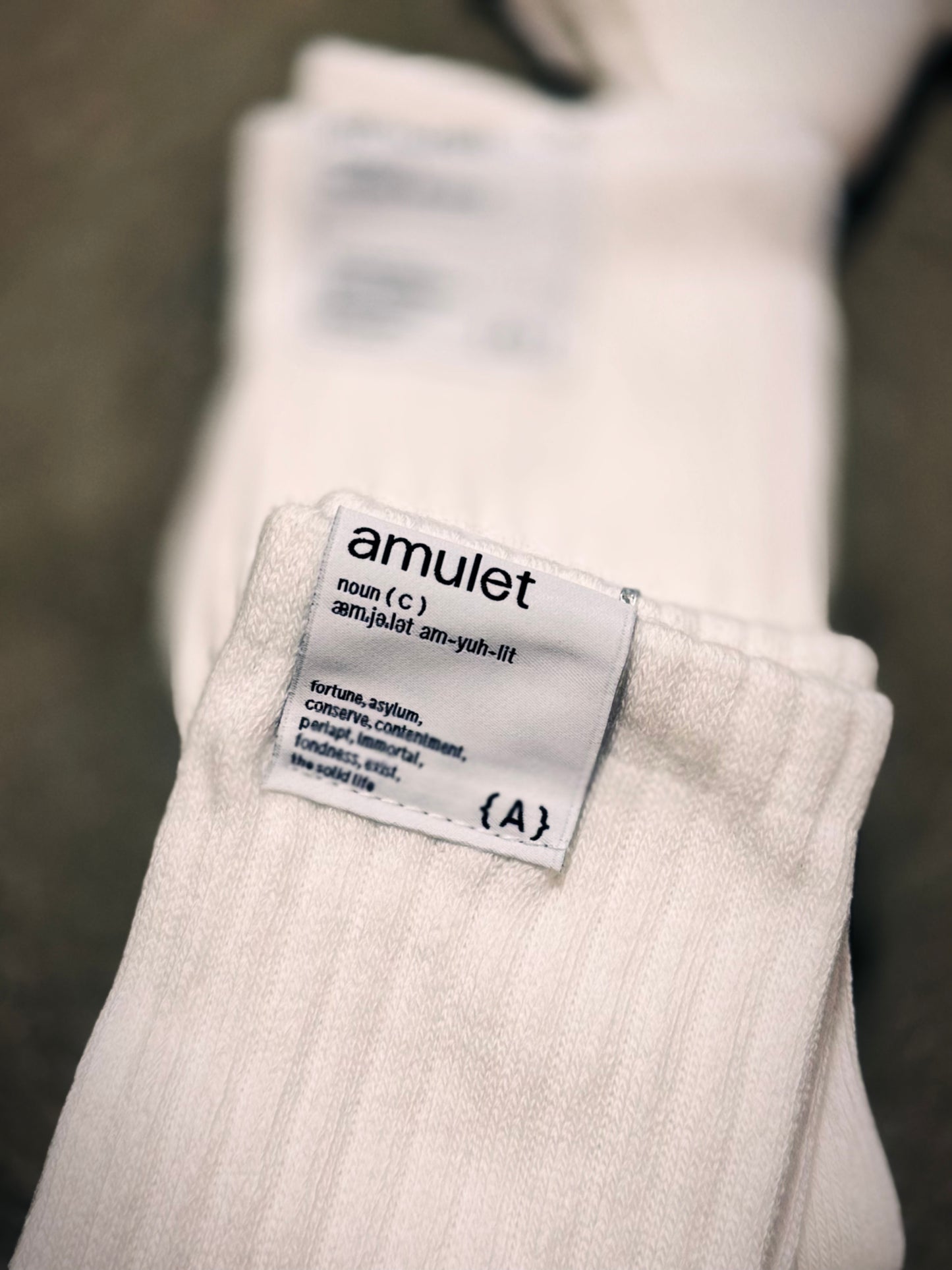 AMULET TAG SOCKS SET