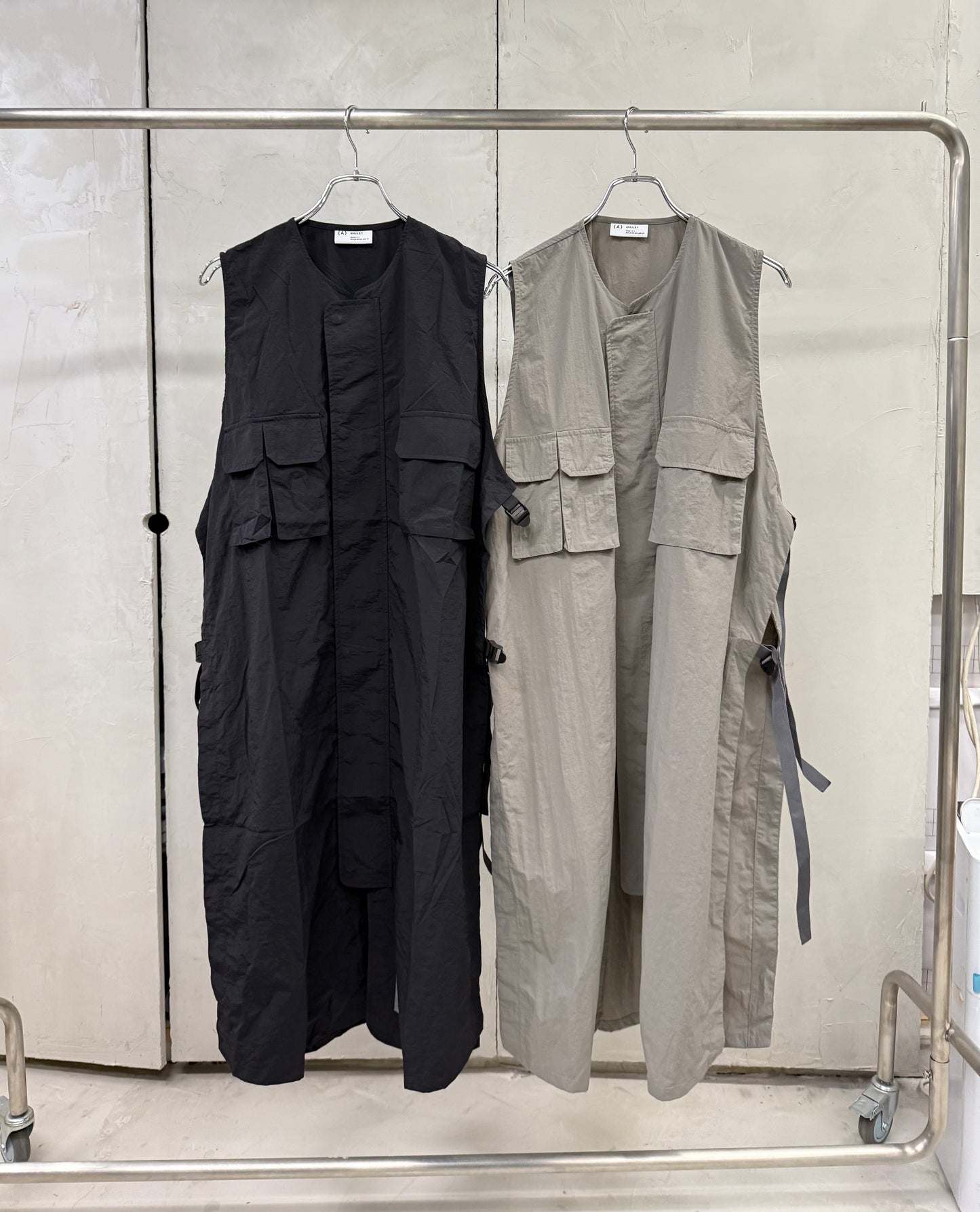 AMULET WORKER POCKET DRESS BEIGE