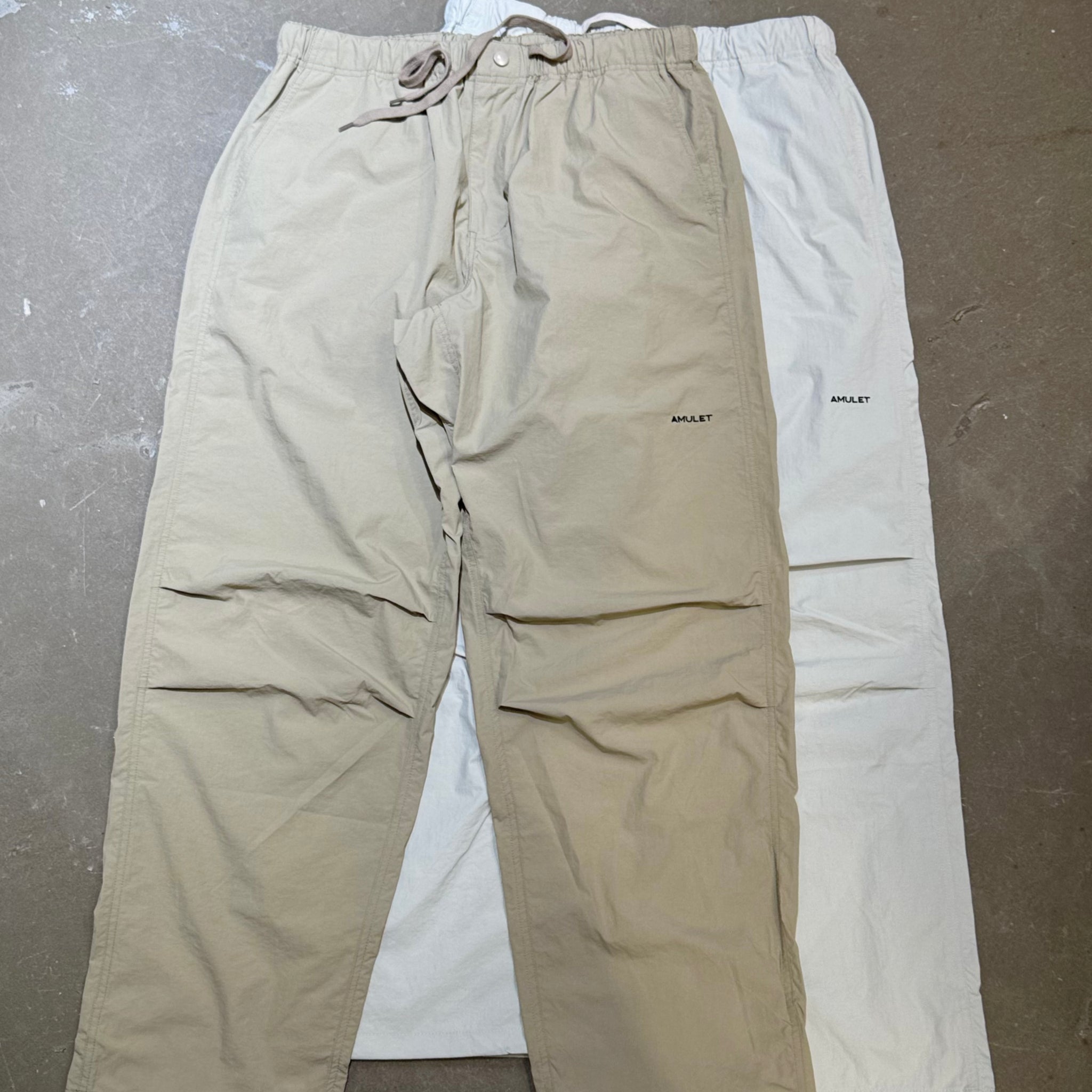 AMULET EASY CHINO PANTS BEIGE