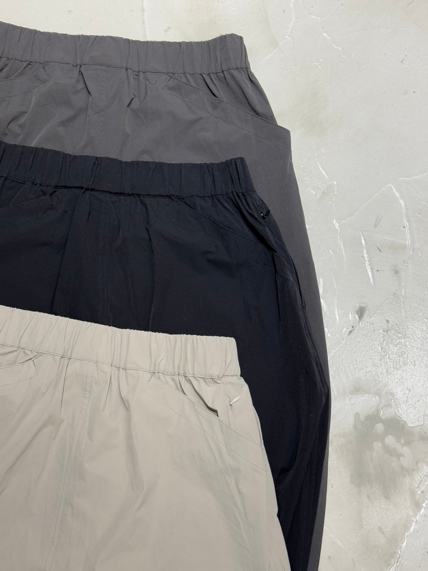 AMULET COOLNESS CHINO /BLACK (MICRO PORE)