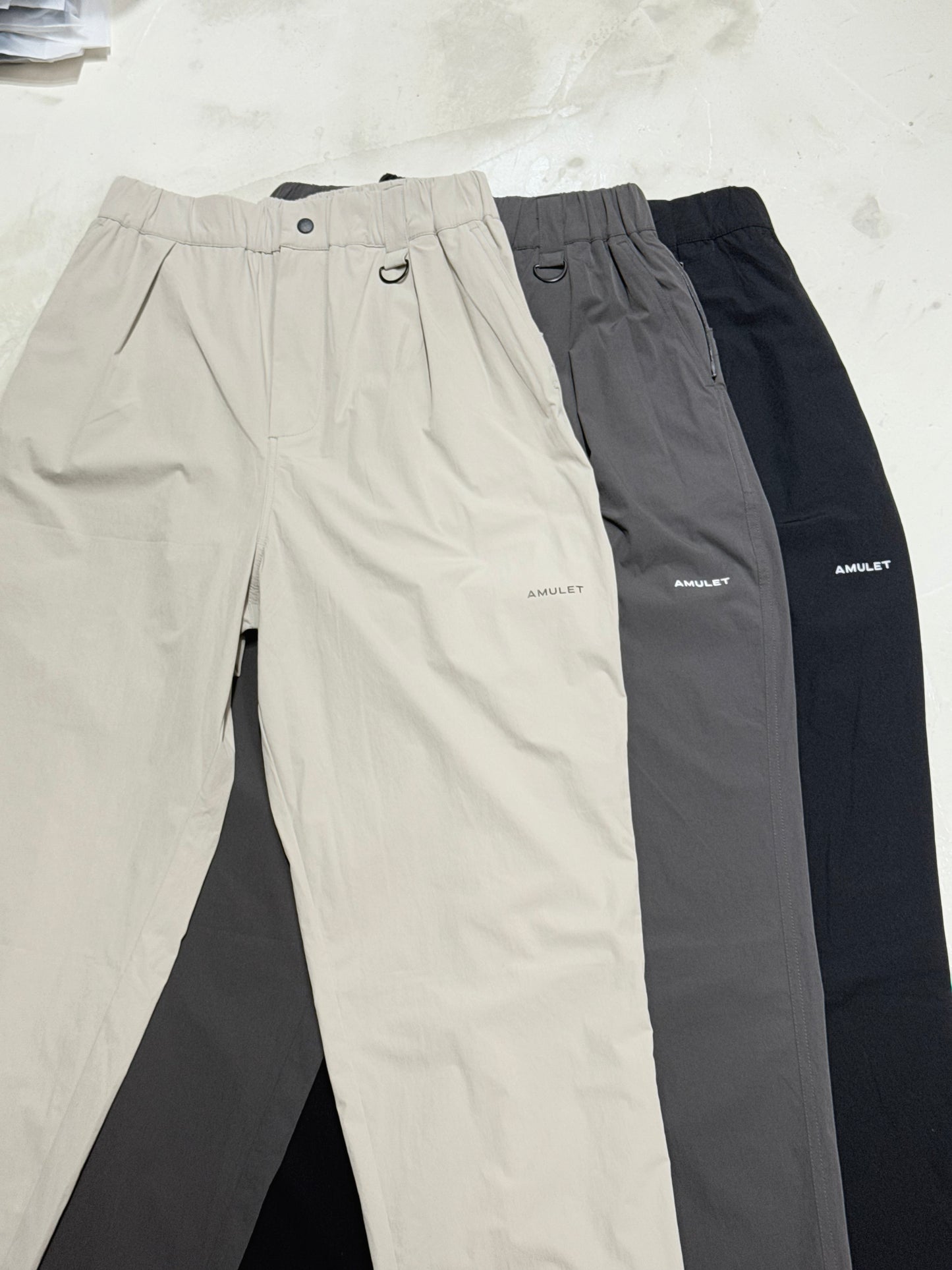 AMULET COOLNESS CHINO /BLACK (MICRO PORE)
