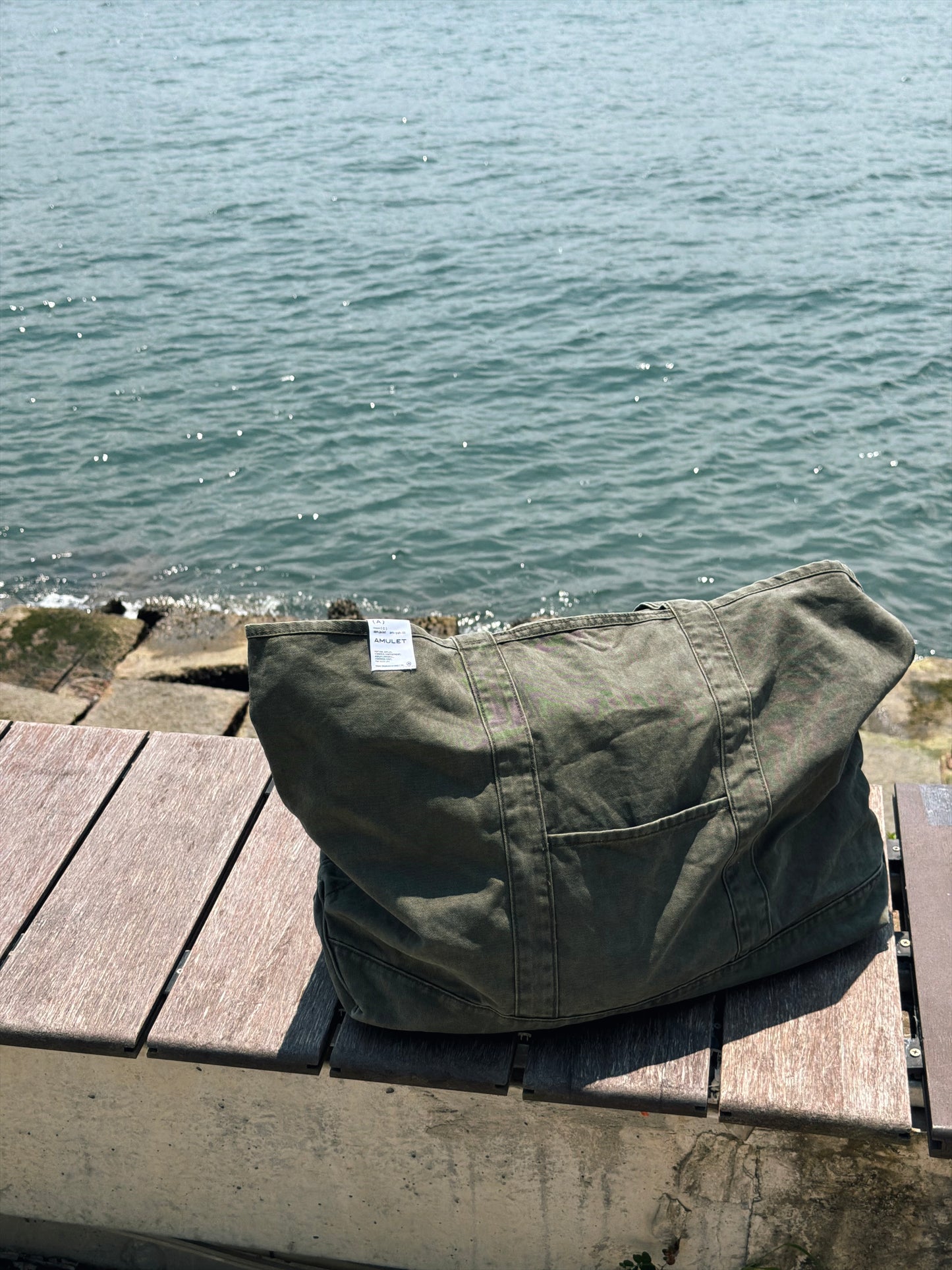 AMULET WASHED TOTE BAG / GREY