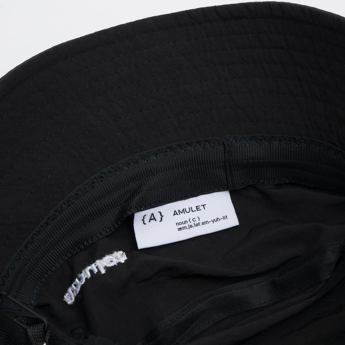 AMULET HATS BLACK