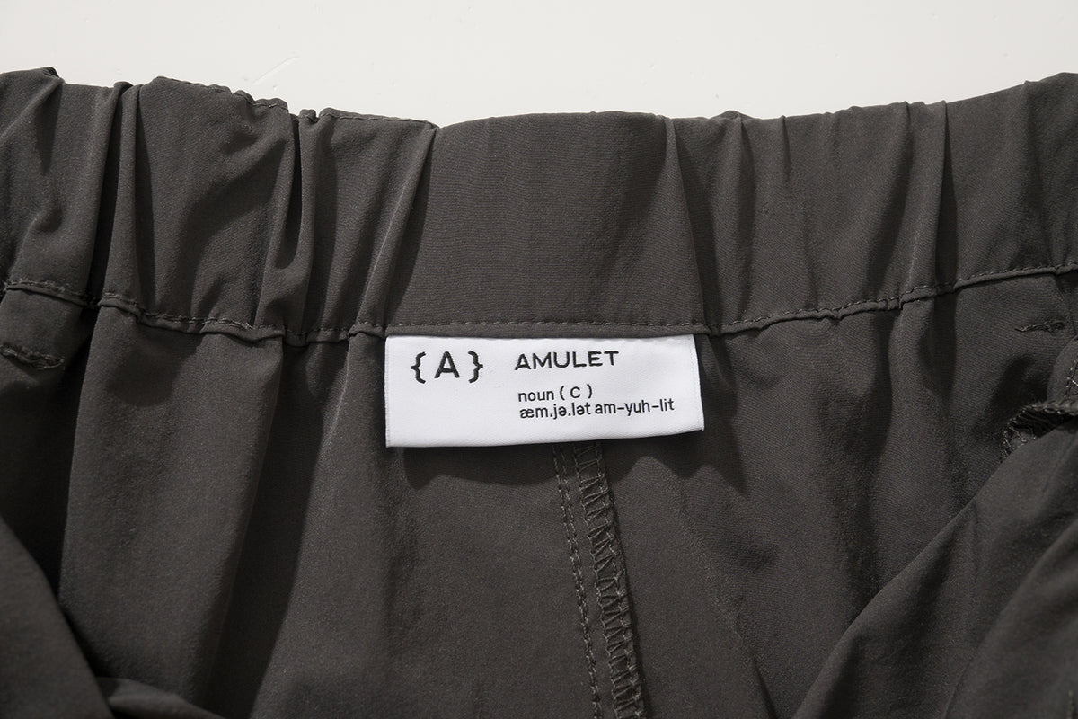 AMULET SIDE 3D POCKET SKIRT GREY