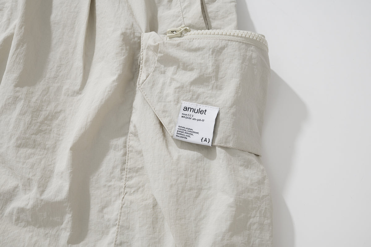 AMULET PATCH POCKETS SHORTS GREY
