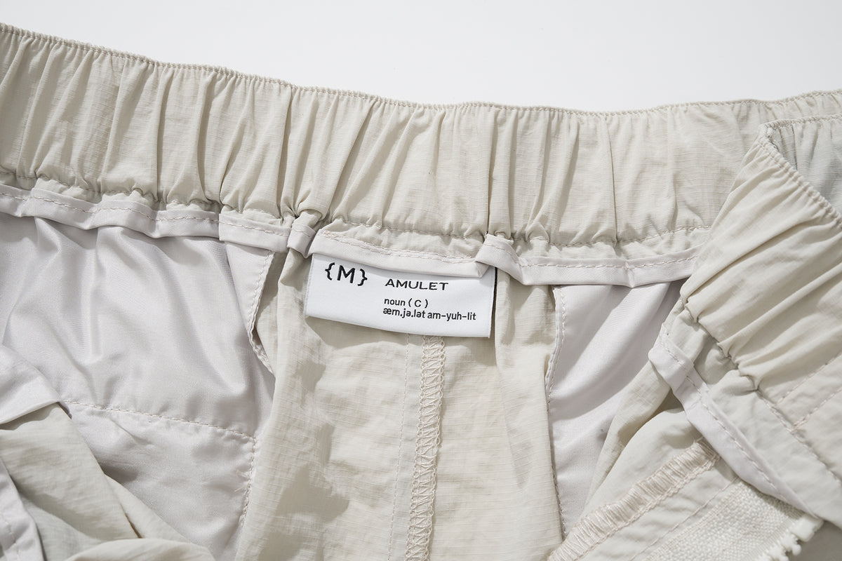 AMULET PATCH POCKETS SHORTS GREY