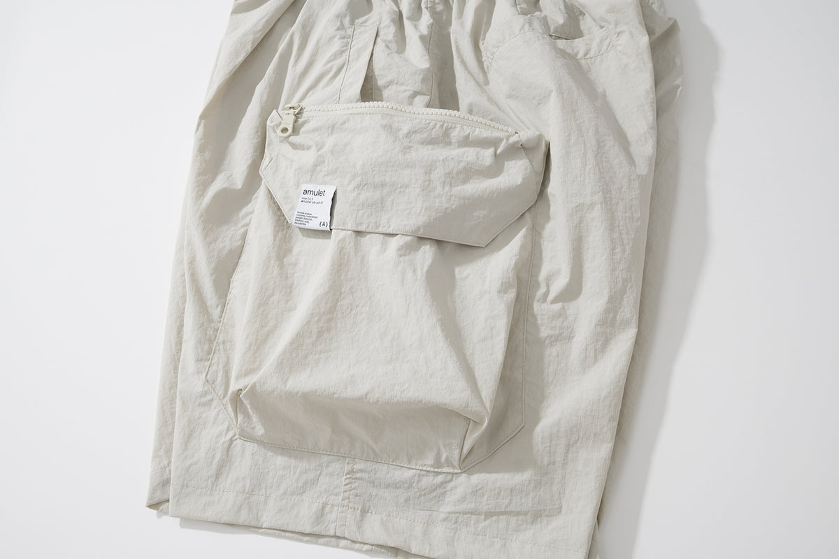 AMULET PATCH POCKETS SHORTS GREY