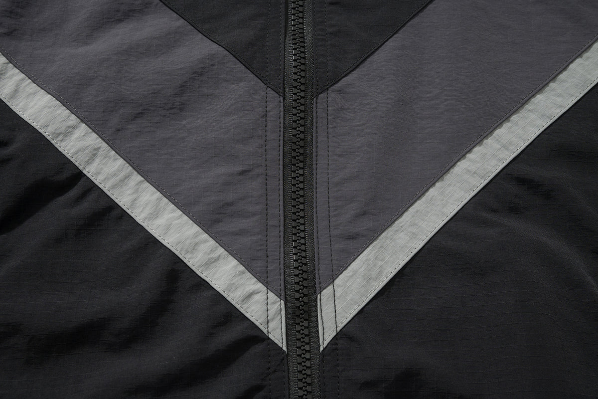 AMULET V LINE TRAINING JACKET / BLACK