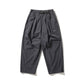 AMULET REGULAR BALLOON CHINO / BLACK