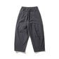AMULET REGULAR BALLOON CHINO / BLACK