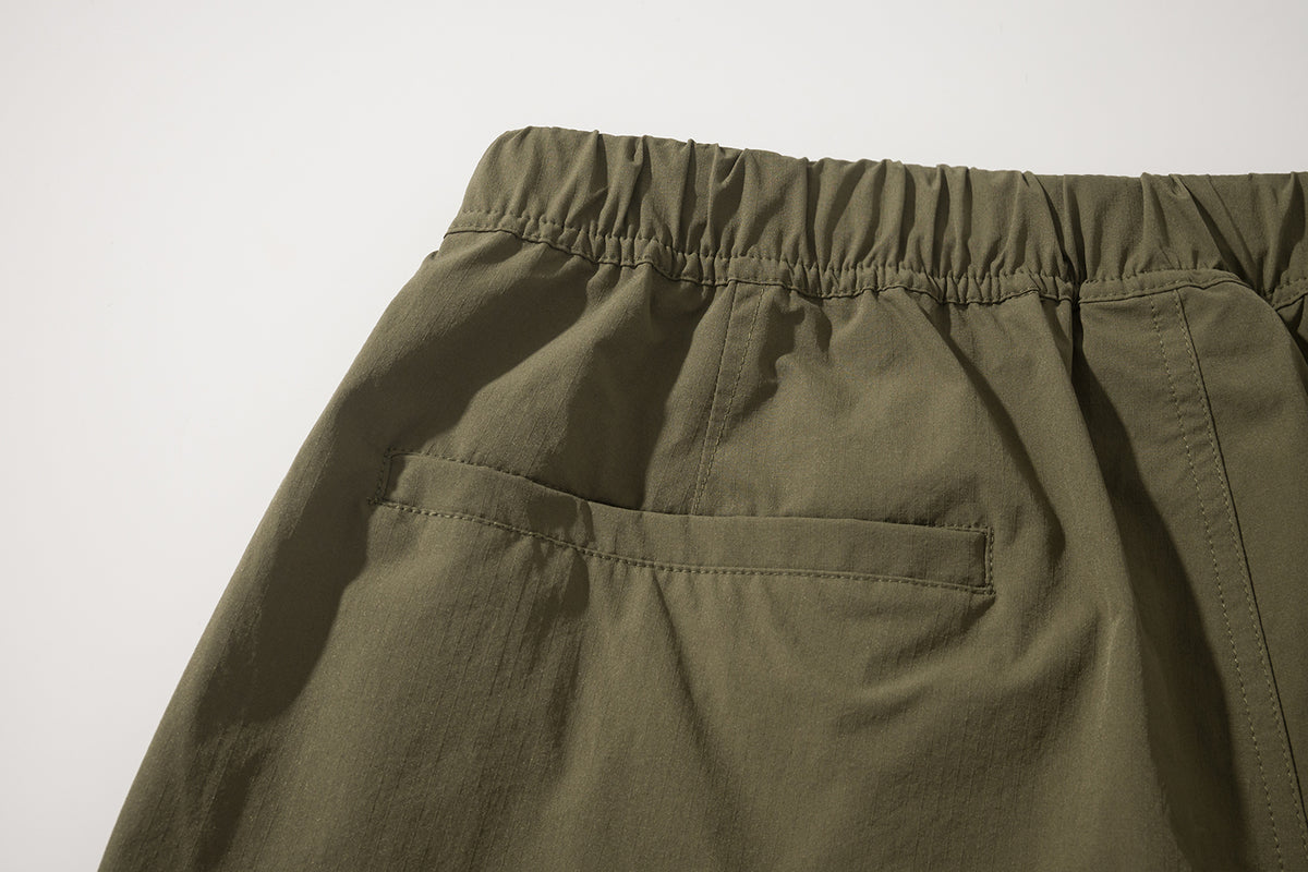 AMULET REGULAR BALLOON CHINO / BLACK