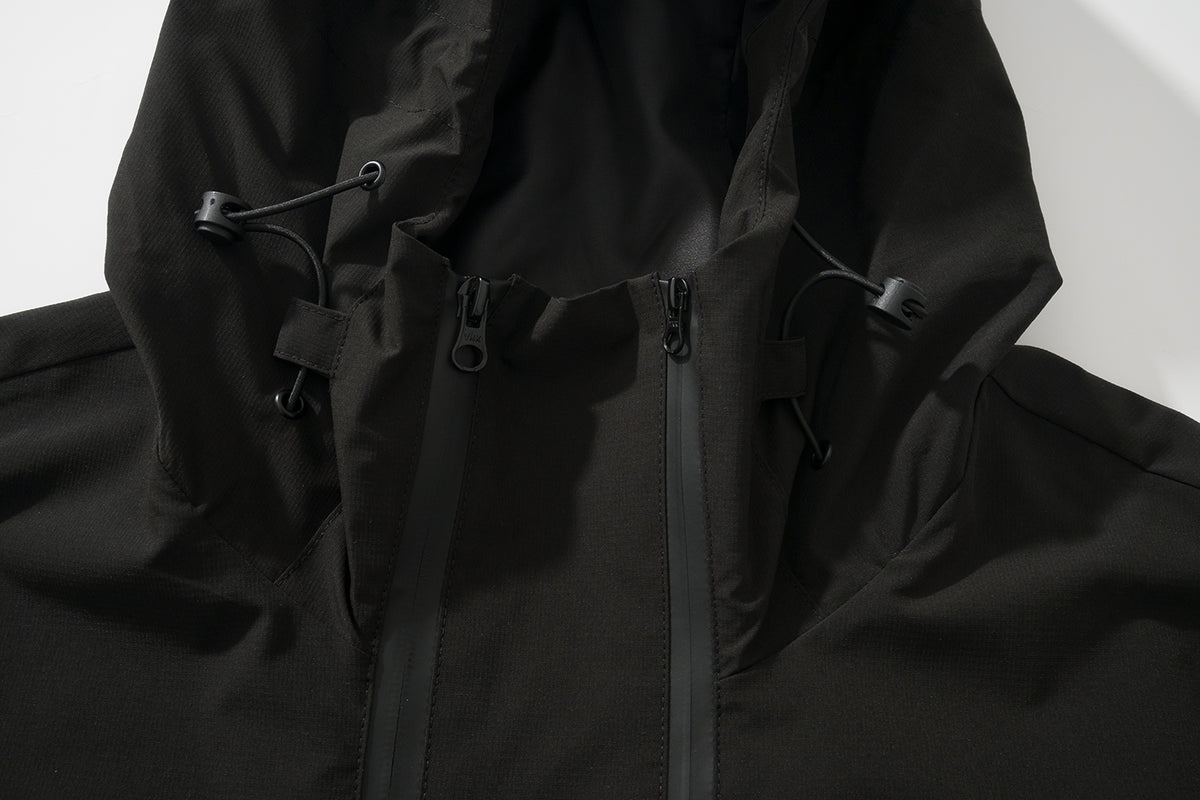 AMULET WINDBREAKER JACKET BLACK