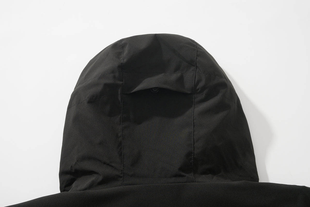 AMULET WINDBREAKER JACKET BLACK