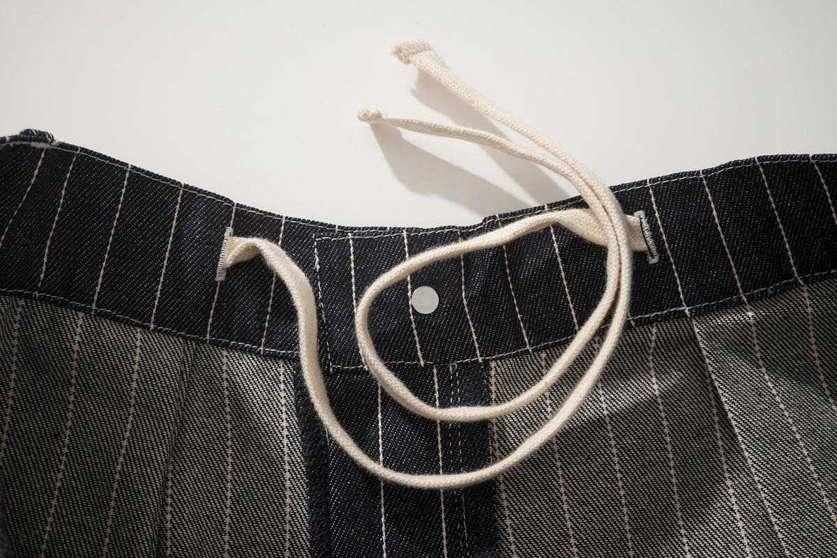 AMULET SIGNATURES SHORTS / DENIM