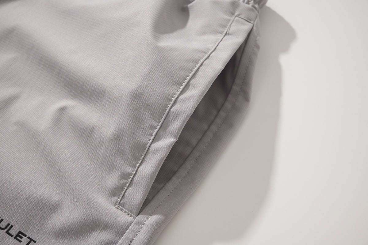 AMULET EASY SHORTS / OFF WHITE