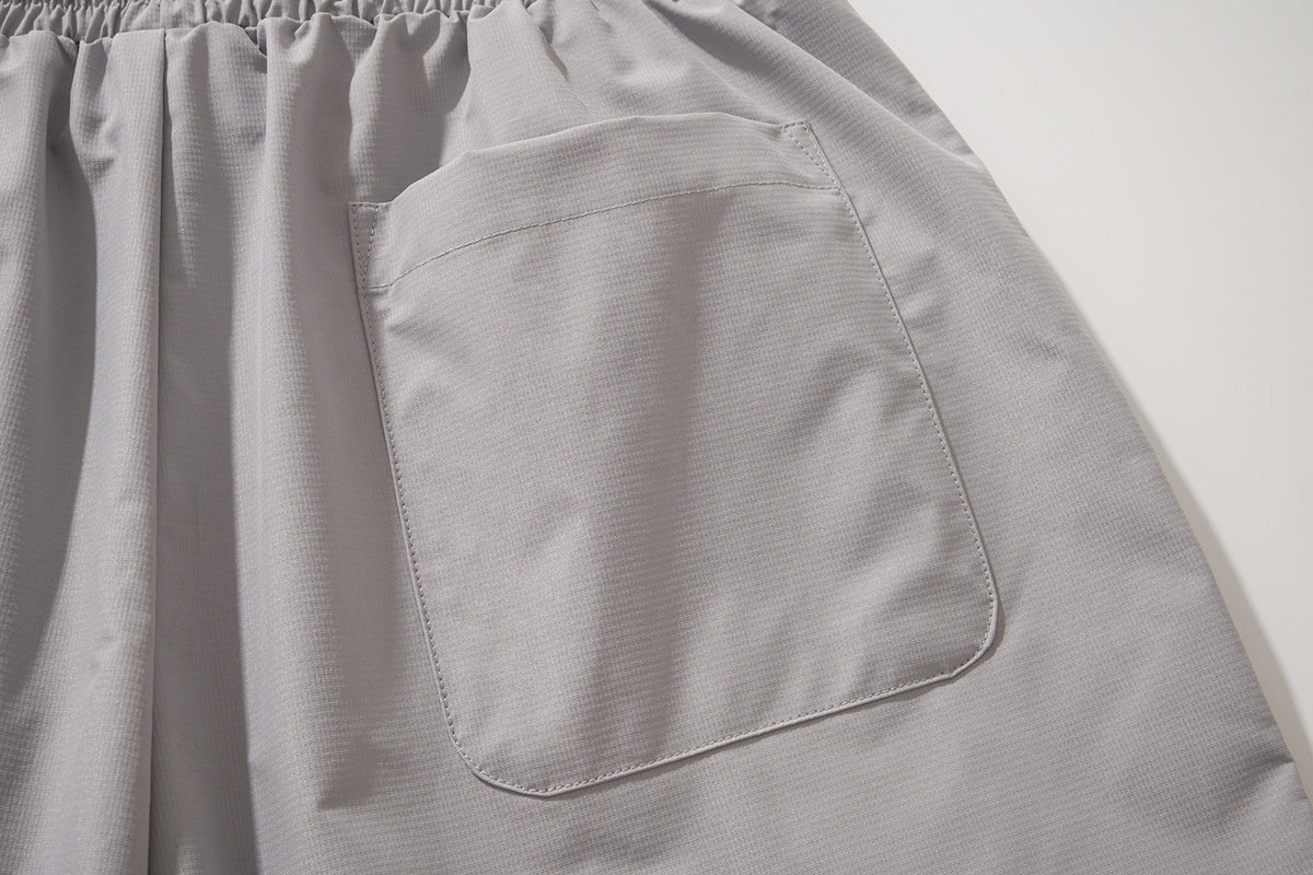 AMULET EASY SHORTS / CHARCOAL