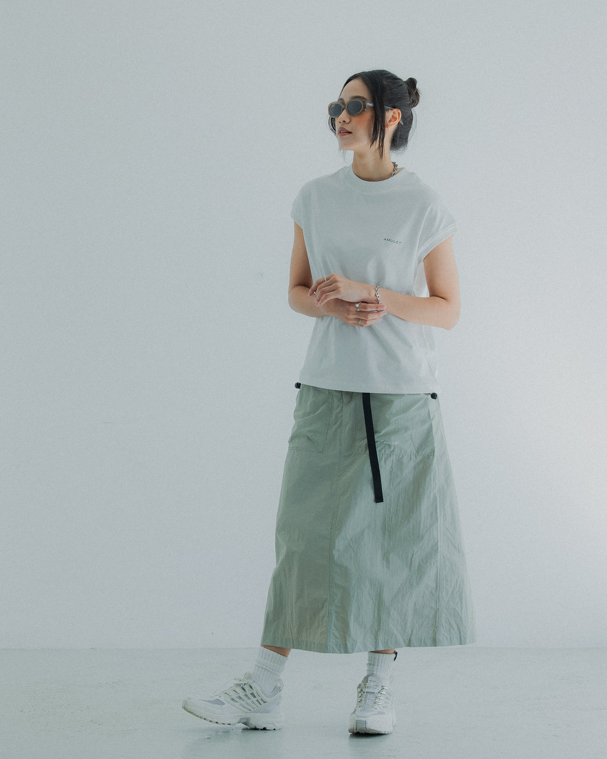 AMULET LAYER POCKET SKIRT LT GREY
