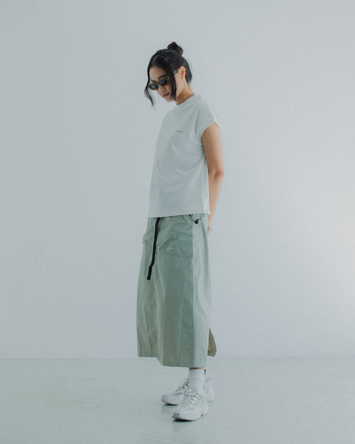 AMULET LAYER POCKET SKIRT LT GREY