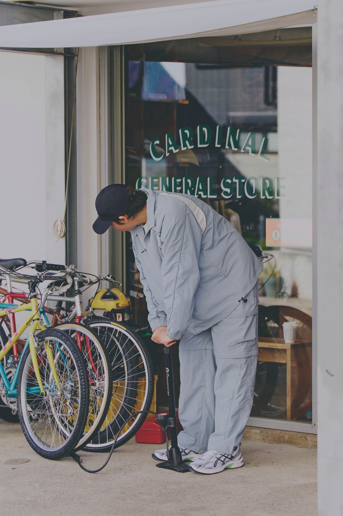 AMULET VENTILATION CARGO PANTS BLUE